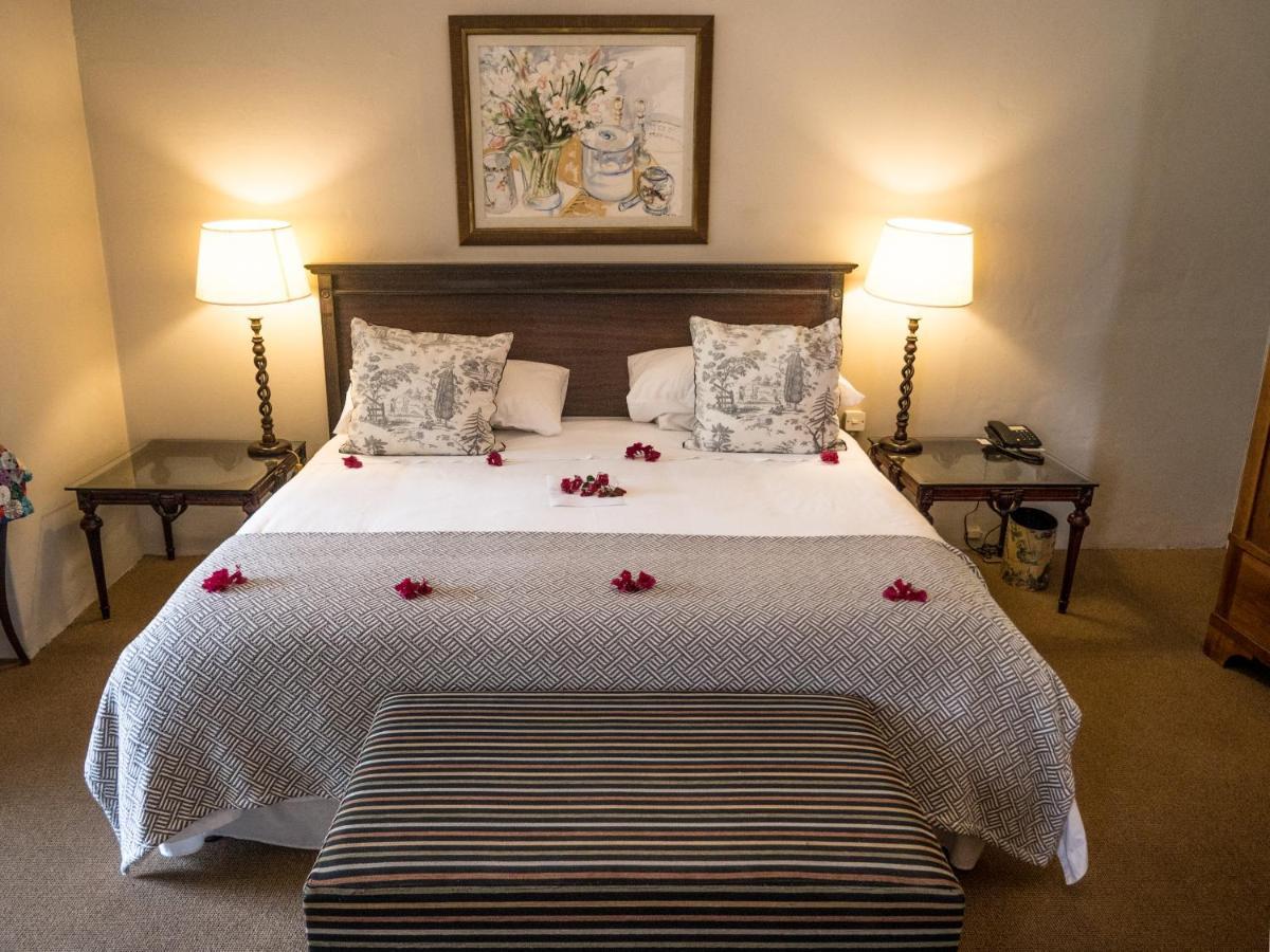 Leeuwenbosch Country House - Amakhala Game Reserve Bagian luar foto