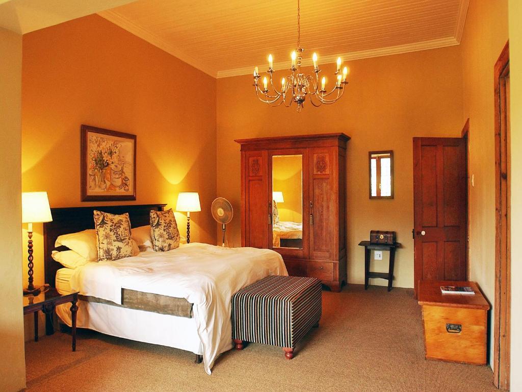 Leeuwenbosch Country House - Amakhala Game Reserve Bagian luar foto