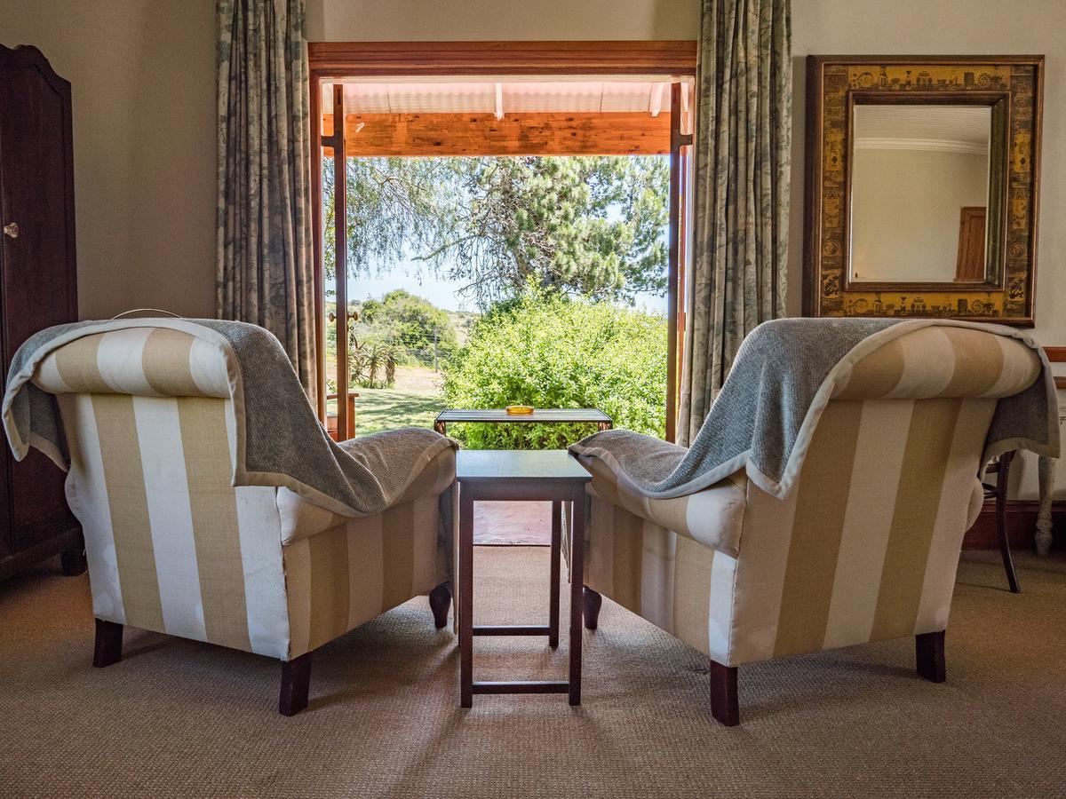 Leeuwenbosch Country House - Amakhala Game Reserve Bagian luar foto